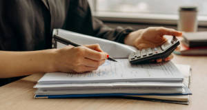 ¿Cuánto cuesta un perito economista?