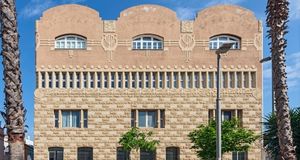 ¿Cuánto cuesta cambiar una bañera por una ducha en Badalona?