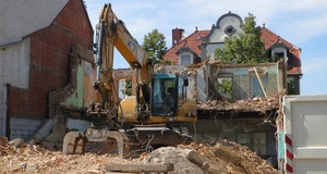 ¿Cuánto cuesta derribar una casa? Precios Actualizados para 2025