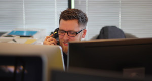¿Cuánto cuesta el telemarketing? Precios en 2025