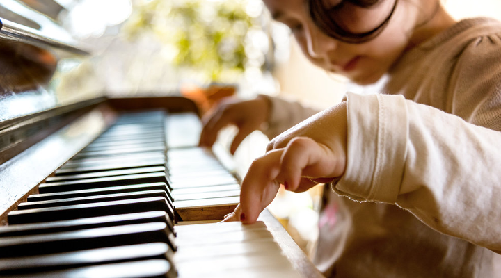 Beneficios de las Clases de Música Para Niños