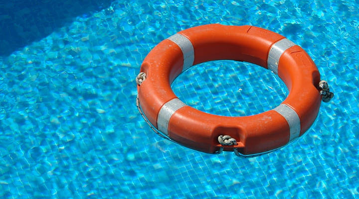 cómo hacer más segura una piscina 2