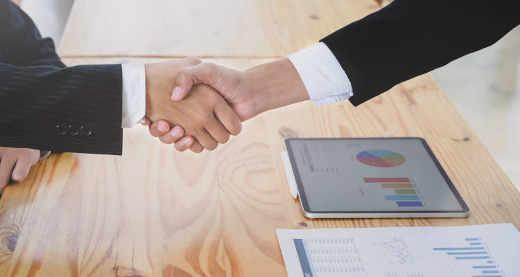 Cuánto cuesta un abogado mercantil? Precios en 2025