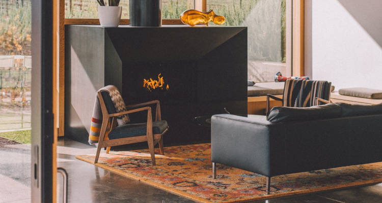 Quanto costa pulire un divano? Prezzi 2025