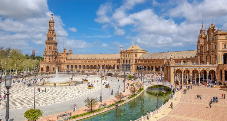 cuánto cuesta una mudanza en Sevilla