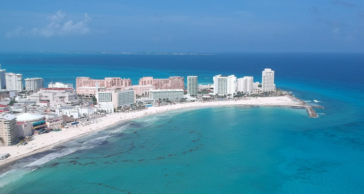 cuánto cuesta un buen arquitecto en Cancún