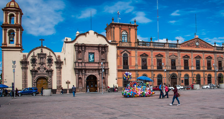 cuánto cuesta un buen arquitecto en San Luis Potosí