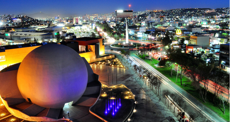 cuánto cuesta un buen arquitecto en Tijuana