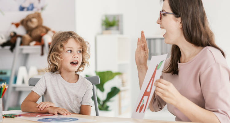 Precio de terapia de lenguaje infantil