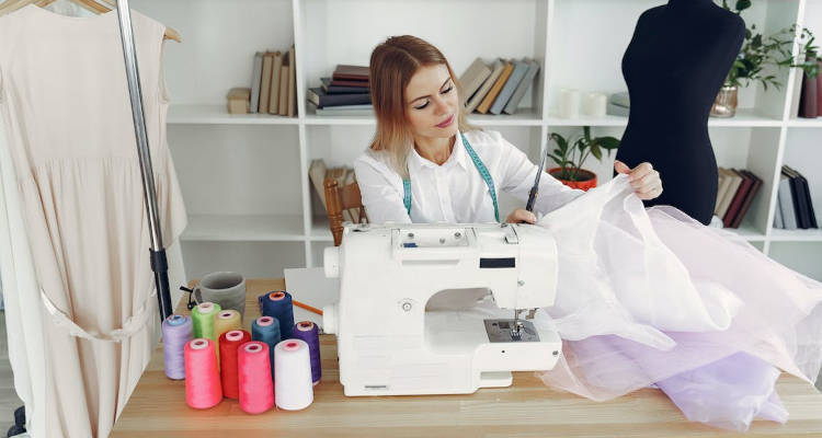 Cuánto cuesta un servicio de compustura de ropa