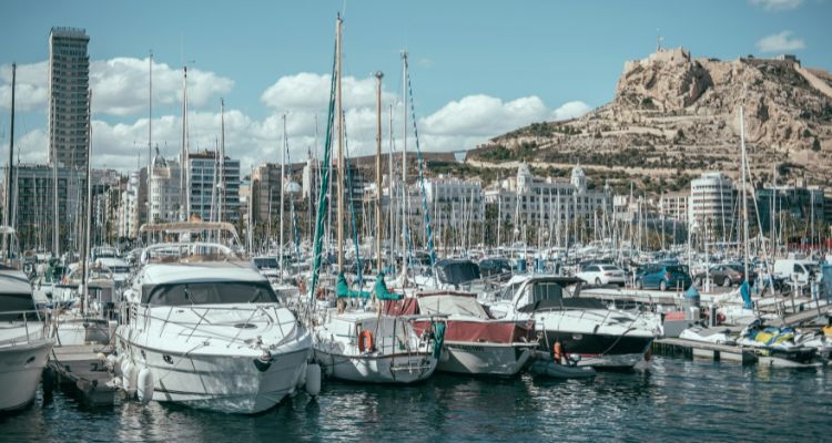 ¿Cuánto cuesta cambiar el suelo de una casa en Alicante?