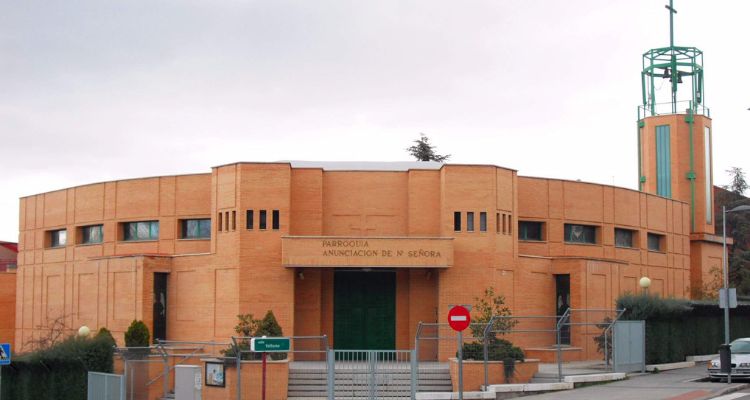 ¿Cuánto cuesta cambiar el suelo de una casa en Pozuelo de Alarcón?