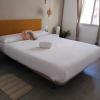 Habitación bien ordenada y bonita