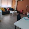 Sala limpia ,con detalles y ordenada