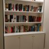 Mueble biblioteca de salon, estructura en 30mm, todo lacado en blanco, bisagras con soft close