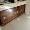 Mueble de baño en nogal puertas correderas