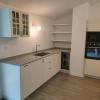 Cocina estilo Ikea, con granito nacional gris perla