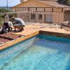 Reconstrucción estructura tarima flotante piscina 