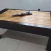 mesa restaurada reemplazo de cristal por madera