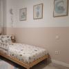 Habitación infantil pintada con esmalte acrílico 100x100 lavable 