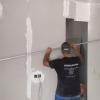 Comprobación planimetría para apertura marco de puerta