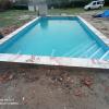 piscina 7x4  gresite azul niebla  coronación porcelánico C3 ubicada en otero Toledo   