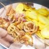 Torreznos fritos y patatas 🍟