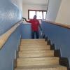 Saneando y pintura de escaleras de edificio