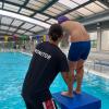 Clases de natación infantil (técnica de lanzamiento de cabeza)