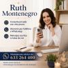 Ruth Montenegro durante una consulta privada de tarot y orientación por teléfono o WhatsApp.