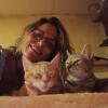 Yo con los dos gatitos. El Rubio se marcho a buscar novia 😜😜