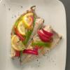 Lubina al horno con pimientos y limón