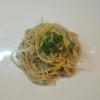 Espaguetti atun y rayadura de limon