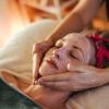 Masaje Facial basado en la Marmaterapia.