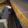 Parkour urbano — movimiento libre y control corporal