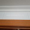moldura de media caña instalada en cocina ya una vez pintada