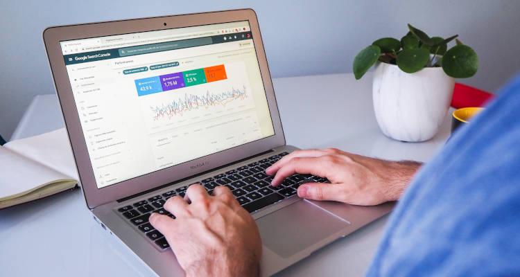 Cómo hacer un presupuesto SEO: Claves, consejos y plantilla
