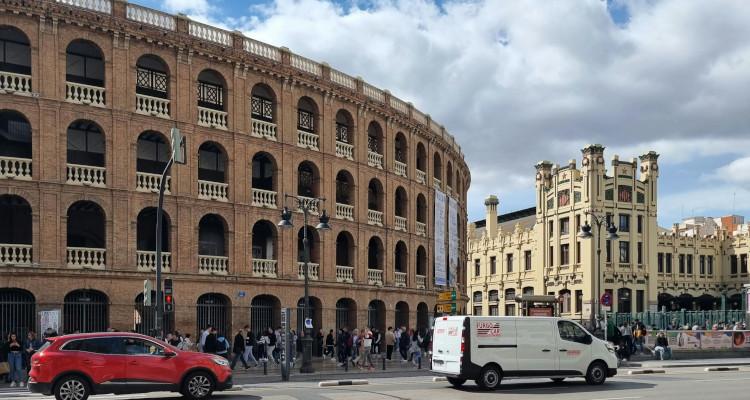 Valencia necesita fontaneros, pintores y electricistas: el déficit que ya afecta a los hogares en 2026