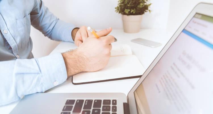 Cómo ser asesor fiscal: Estudios y requisitos