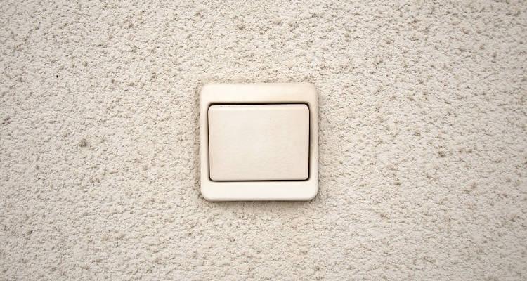 Cómo instalar un interruptor de luz